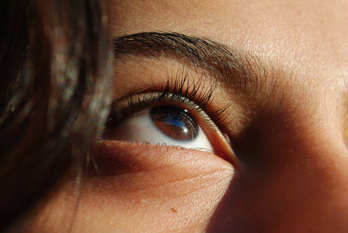 DIY Brow Color: Achieve Salon-Perfect Tinting at Home Without the Cost or Commitment