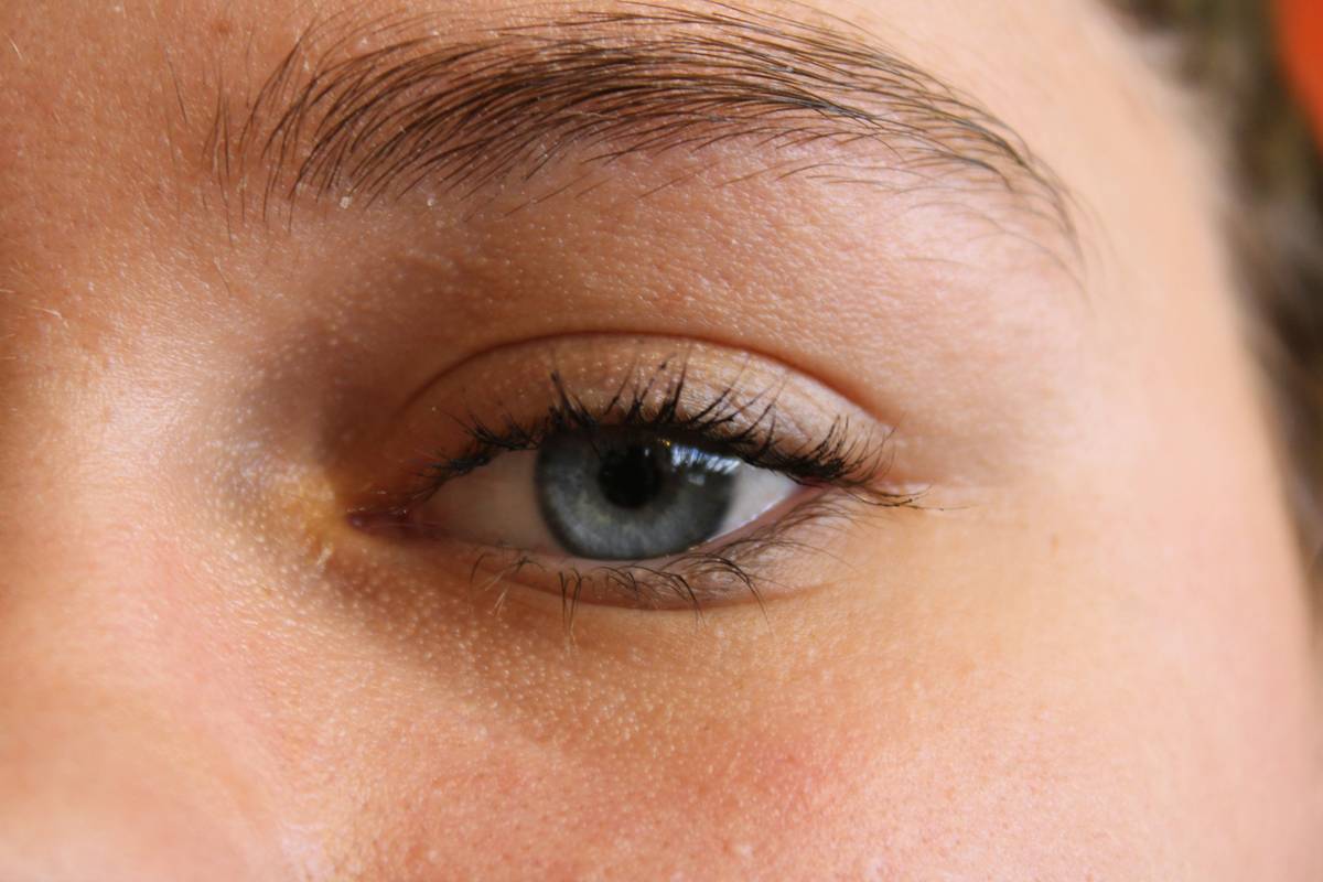 Home Eyebrow Grooming: 7 Proven Tips to Avoid Painful Mistakes