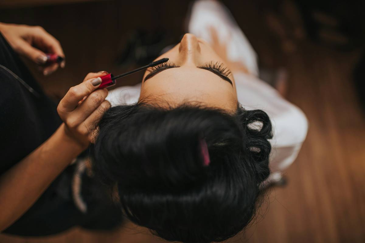 Home Eyebrow Tint: 7 Proven Tips to Avoid Painful DIY Mistakes